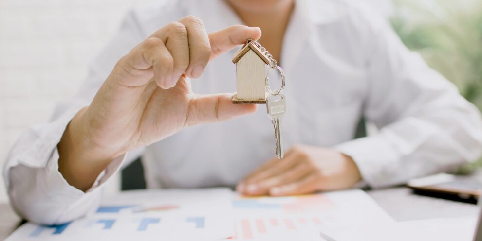 How to Leverage Tax Advantages in Real Estate Investment